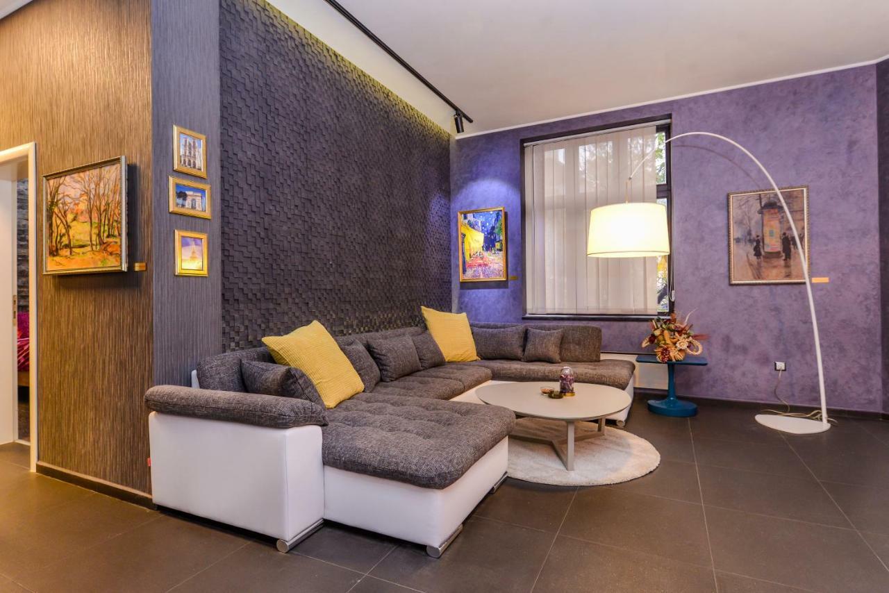 Champs-Elysees Sofia 2-Bdr, 2-Bthr Tsar Simeon Suite By Flat Mаnager المظهر الخارجي الصورة