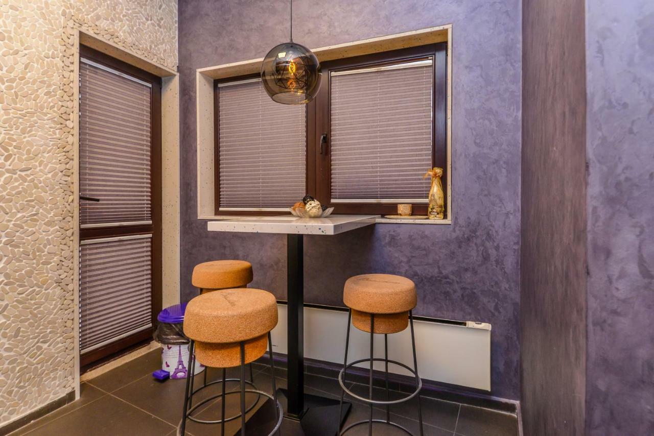 Champs-Elysees Sofia 2-Bdr, 2-Bthr Tsar Simeon Suite By Flat Mаnager المظهر الخارجي الصورة